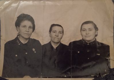 С работниками станции Тихая