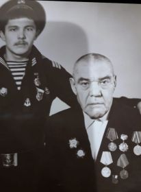 Мой папа Райхан и дедушка Рахим