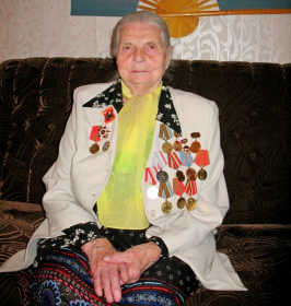 Екатерина Евсеевна Авдеева - Савицкая с наградами