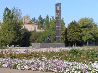 Монумент на месте захоронения
