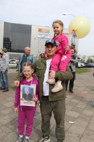 80 лет Победы! 9 мая 2025г. г. Новокузнецк. Парад Победы! Семья Костиных.