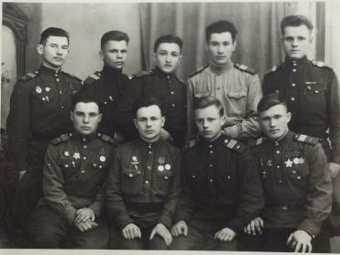 С однополчанами