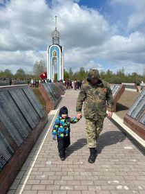 Макаров В. Н.похоронен Новгородская область, д. Мясной Бор