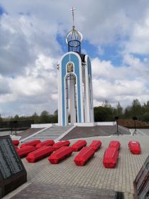 Макаров В. Н.похоронен Новгородская область, д. Мясной Бор
