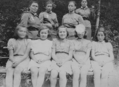 5 июня 1945 - Чехословакия. Прогулка в лесу