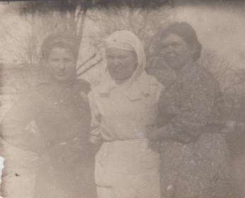 10 марта 1945 - Теса. Венгрия. Евдокия во время дежурства