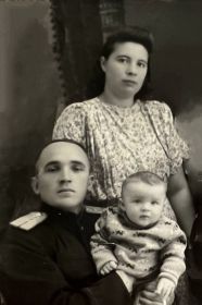Первое семейное фото. Гулькевичи, 1953 г.