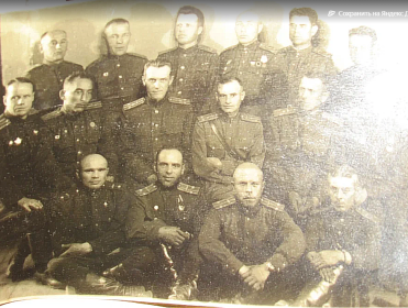 Попов В.Г. на переднем плане второй справа.
