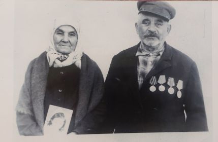 Гребенские казаки, Иваночкин Евсей с женой Анной Финодеевной (Федоровной) послевоенные годы