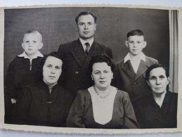 Семья Митрофанова П.Т.
