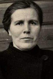 Этой фотографим нет в семейном архиве, она найдена на сайте "Галерея памяти участников ВОВ|Музейный комплекс "Дорога памяти"