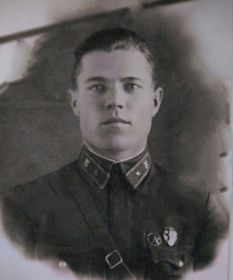 Старший лейтенант ДЬЯКОНОВ С. Е.