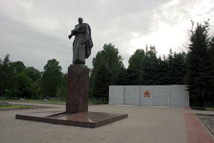 Захоронение: РОССИЯ: Калужская область, город Калуга, ул. Чичерина 28, Мемориальное воинское братское кладбище на территории «Пятницкого кладбища».