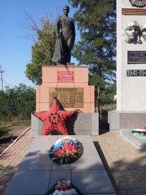 16 08 25 братская могила Викторополь (2)