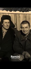 Дедушка наш( в шапке)