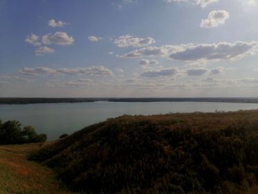 Вид с высоты, занятой немецкими войсками на левый берег, откуда советские войска вели свое наступление, Воронежская область