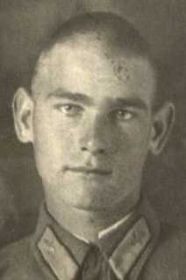 Старший лейтенант УВАРОВ И. П.