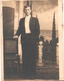 1930-е, Семен Петрович