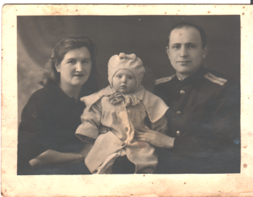 Дворникова (Белашевская) Ирина Петровна с семьей