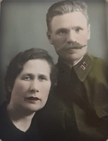 40-е годы 20 века. Подполковник ЧЕРЕПОВ А. В. c женой.
