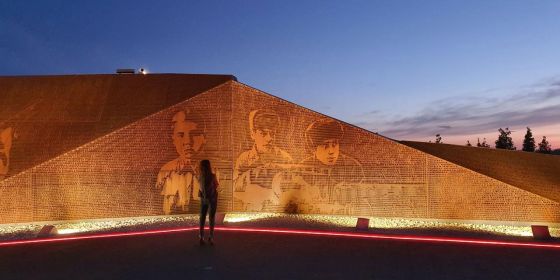 Мемориал “СОВЕТСКОМУ СОЛДАТУ”: РОССИЯ: Тверская область, Ржевский муниципальный район, город Ржев.