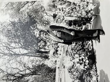 Николай у вечного огня 09.05.1985