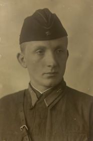 стрелок-радист В.С.Калиниченко