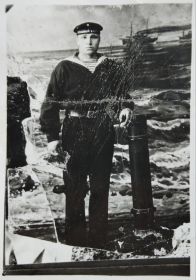 Филипп Петрович на довоенной службе на флоте