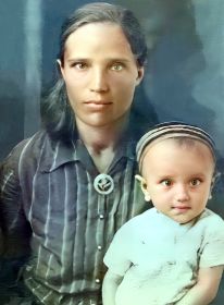 Лозовая Анна Васильевна, мачеха, Лозовой Женя - сводный брат Сергея