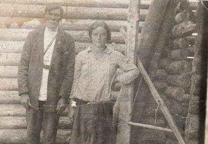 Сизых Сергей Сергеевич с женой.