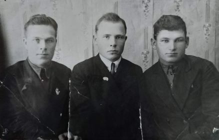 Красноярский край, с. Богучаны.2.01.1939г. Безруких Василий Константинович, Безруких Алексей Григорьевич, Логинов Александр