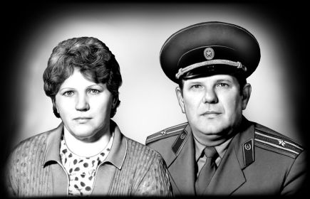 Сестра Екатерины Петровны, Катлинская (Шимчик) Галина Петровна с мужем Катлинским Владимиром