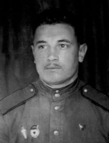 перед отправкой полка на Дальний Восток.