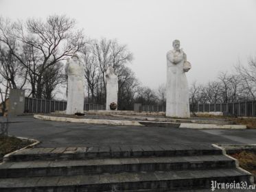 Мемориальный комплекс в п. Корнево