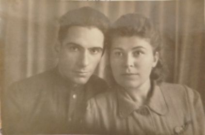 1946 г. С супругой