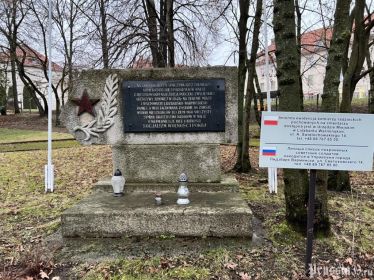 Польша, Варминьско-Мазурское воеводство, г. Лидзбарк Варминьски, ул. Орнецка. Здесь похоронен Исаев И.И.