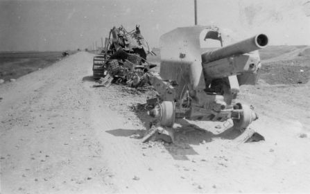 152-мм гаубица образца 1938 года (М-10), в т.ч. материальная часть 2 гаубичного артиллерийского полка.