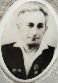 фотография на овале.