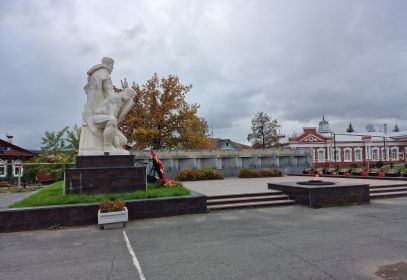 Стелла мемориального комплекса погибшим ВОВ