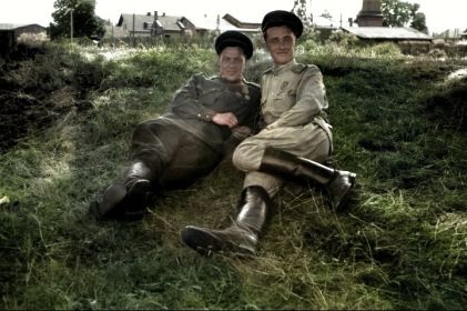 С фронтовым другом Львом Владимировичем Прозоровским. 1945г.  Нижняя Силезия.