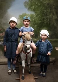 Рылеев Н.А. На фото Комиссарова Надя, Рылеев Николай, Рылеева Ольга