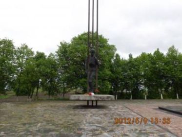 Stalag 365. Мемориал, на месте захоронения военнопленных: УКРАИНА: Волынская область, Владимирский район, Владимир - Волынская городская община, город Владимир.