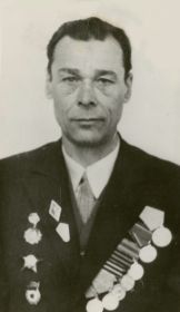 После войны, 1978 г.