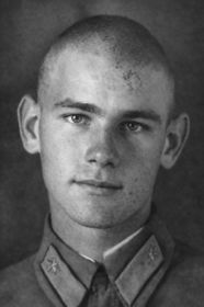 Старший лейтенант УВАРОВ И. П. (фотография обработана с помощью ИИ (искусственного интеллекта).