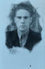 Федор Михайлович с знаком инструктора ДОСААФ. Конец 1950-х