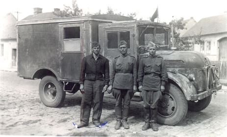 Лельчук Л.М. Прага 1945, автомобиль Татра