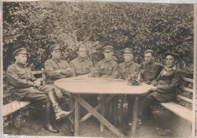Подготовка военных политруков 1939. Дедушка крайний слева