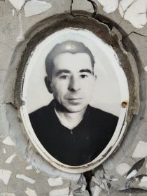 овал на памятнике