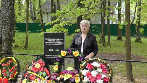 Братская могила, Подгорный-хутор в Белореченском районе Краснодарского края. Тут похоронен Малахов К.Т.
