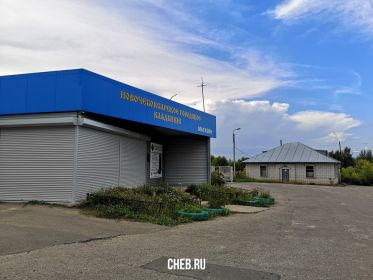 У входа на Мусульманское кладбище.